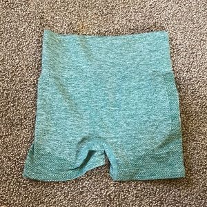 SHEIN butt scrunch bike shorts